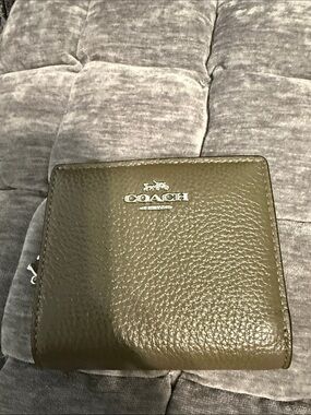 COACH Olive Green Pebbled Leather Zip Wallet with Silver Logo
